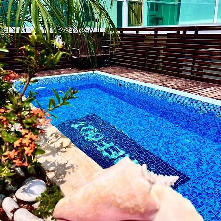 Barefoot Caye Caulker Hotel エクステリア 写真