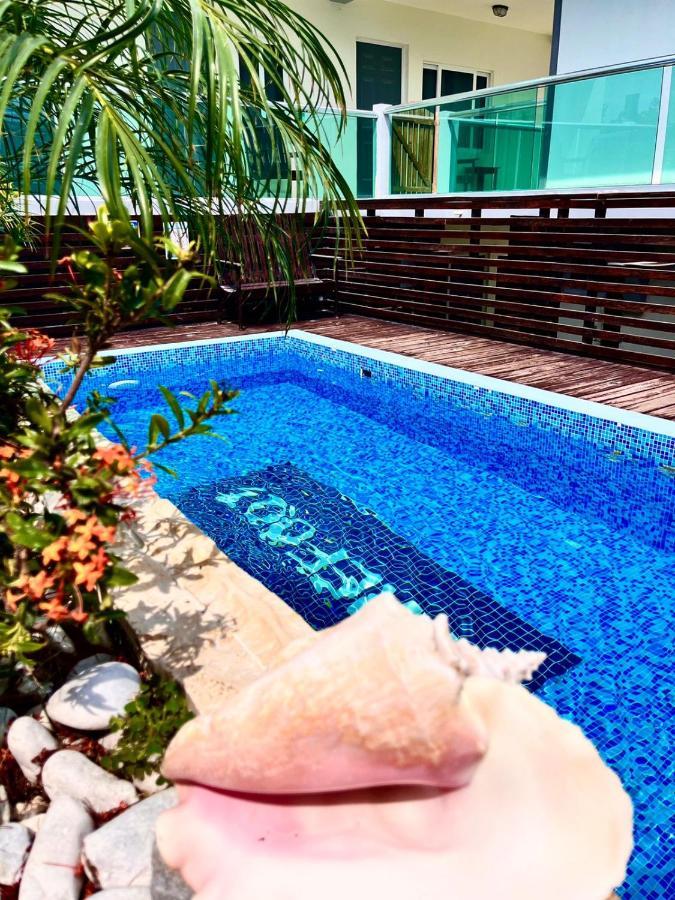 Barefoot Caye Caulker Hotel エクステリア 写真