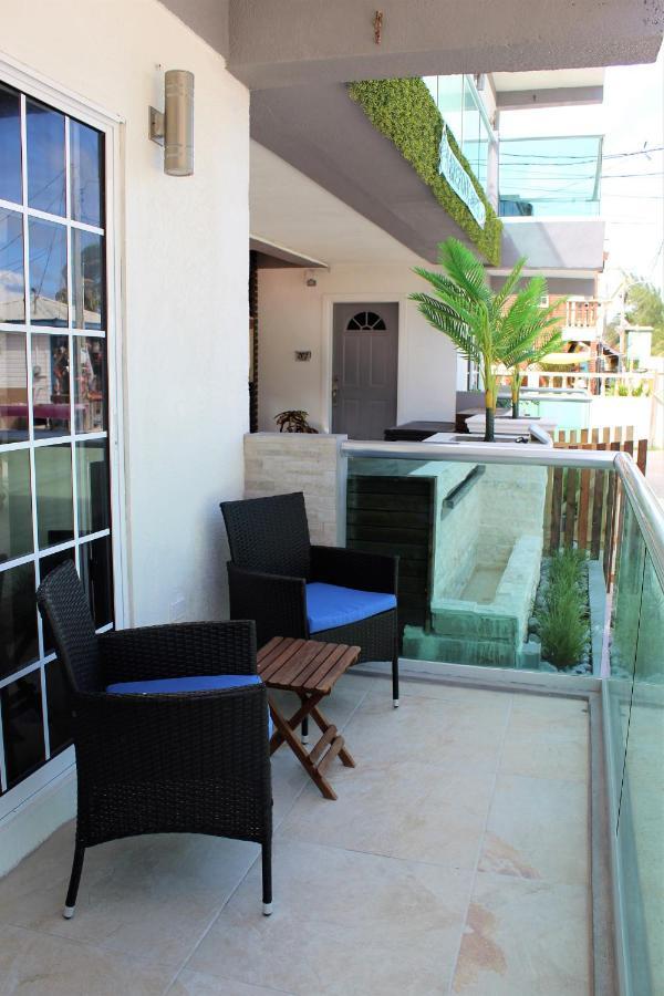 Barefoot Caye Caulker Hotel エクステリア 写真