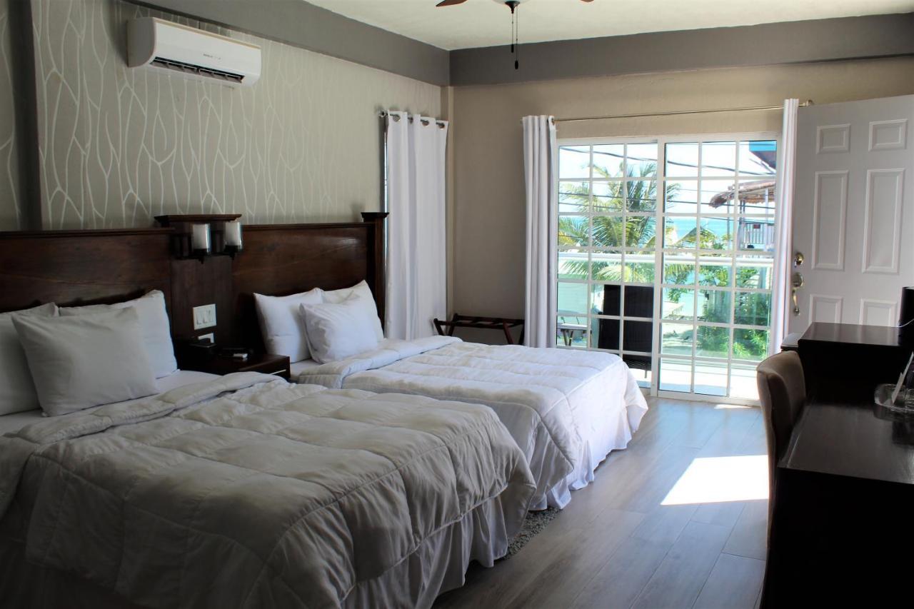 Barefoot Caye Caulker Hotel エクステリア 写真