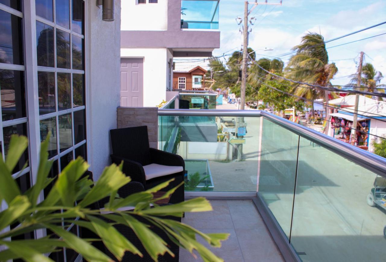 Barefoot Caye Caulker Hotel エクステリア 写真