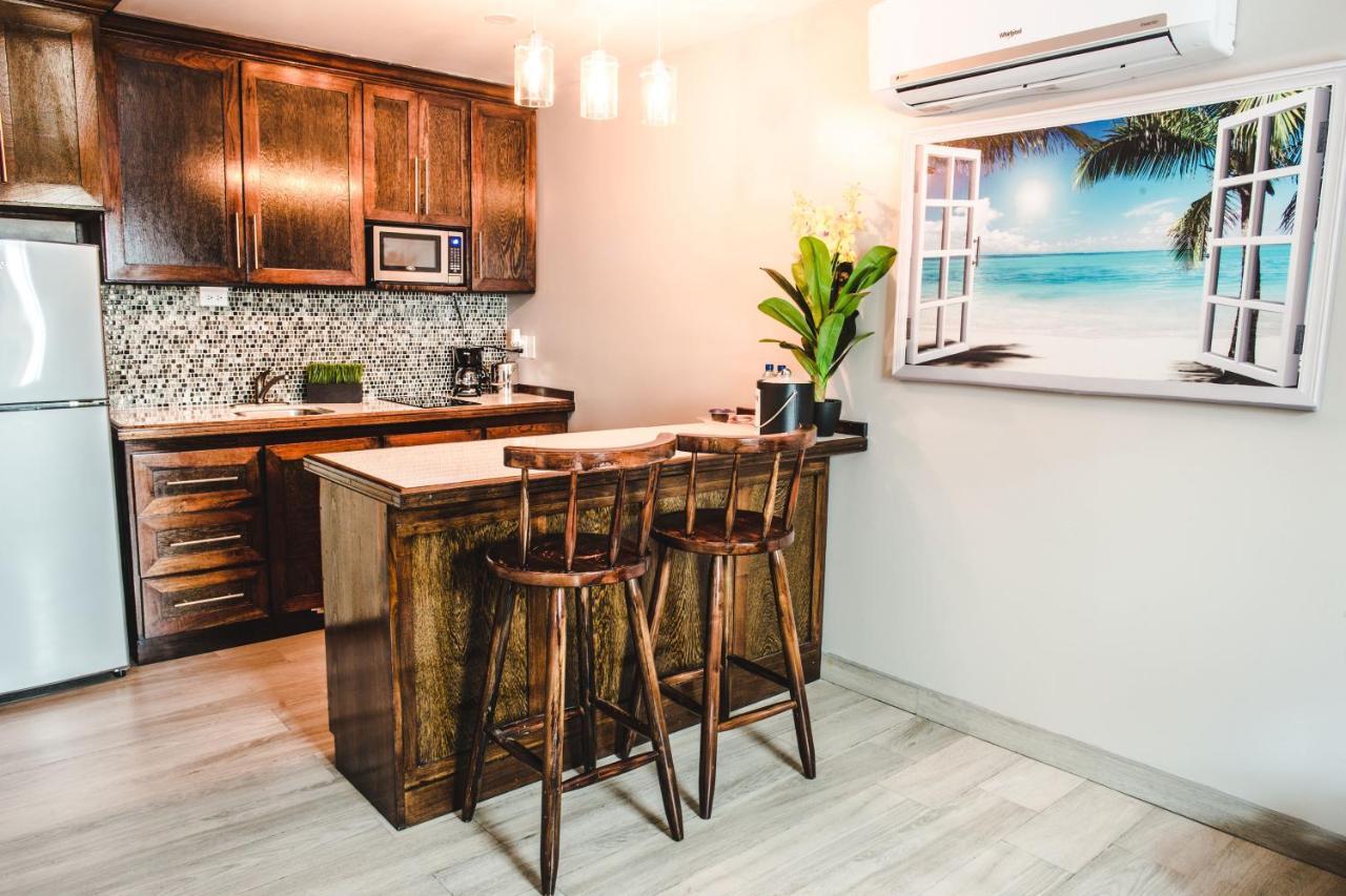 Barefoot Caye Caulker Hotel エクステリア 写真