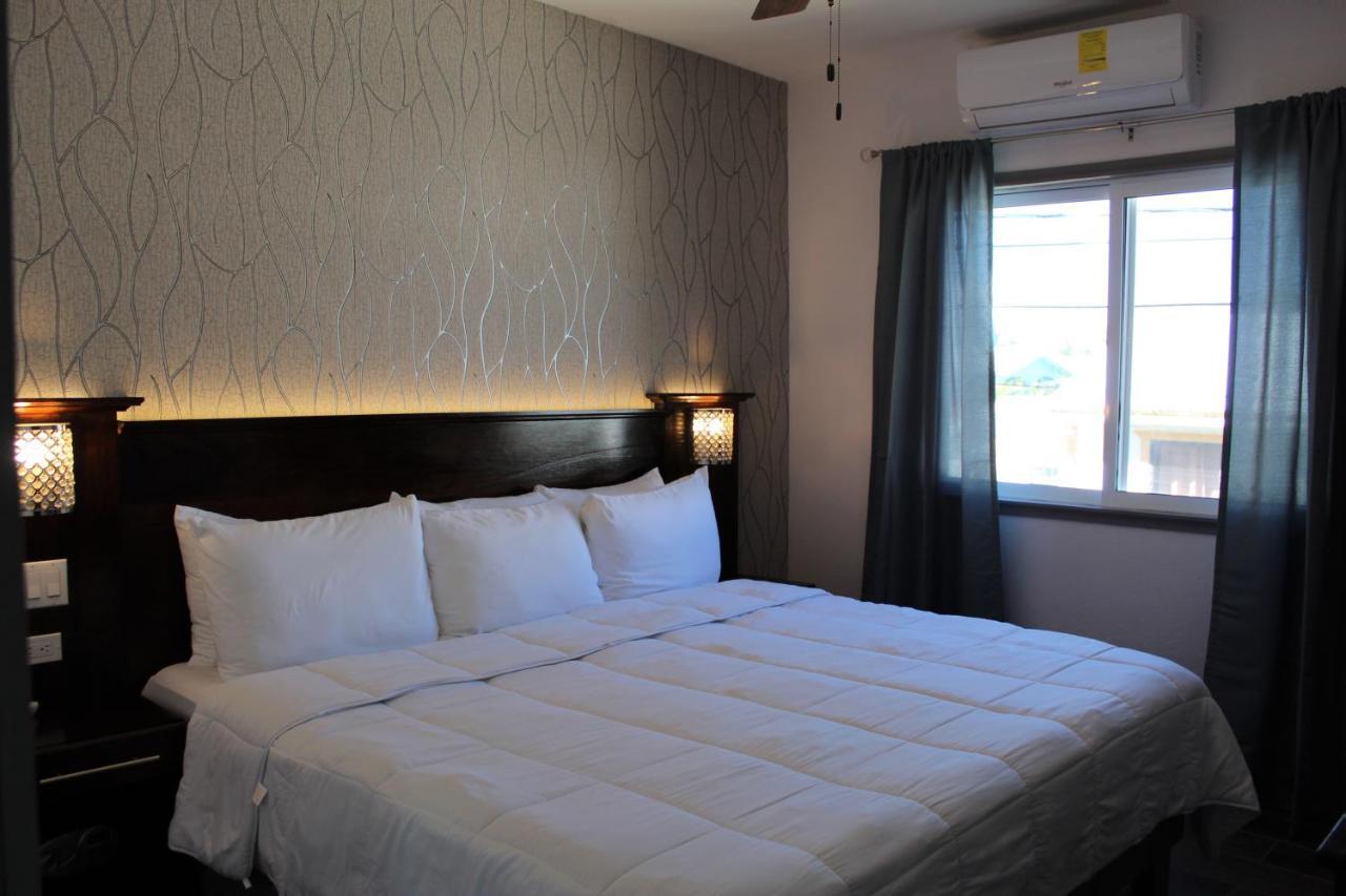 Barefoot Caye Caulker Hotel エクステリア 写真